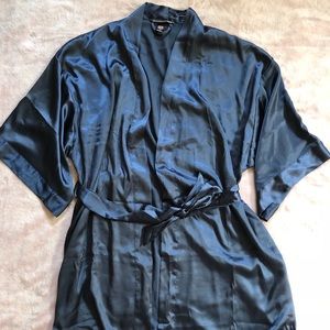 VS Satin Robe